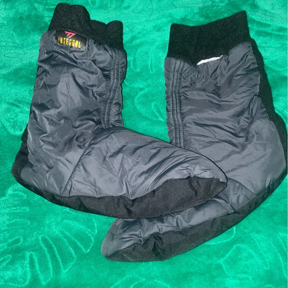 Integral Tactical gear hot socks down filled socks for camping and hiking L NWOT - Picture 1 of 4